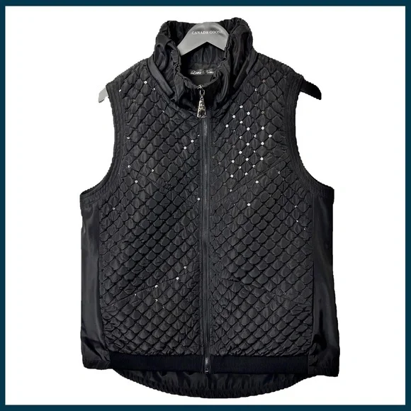Elegant Black Quilted Vest for Women - Picture 3 of 12